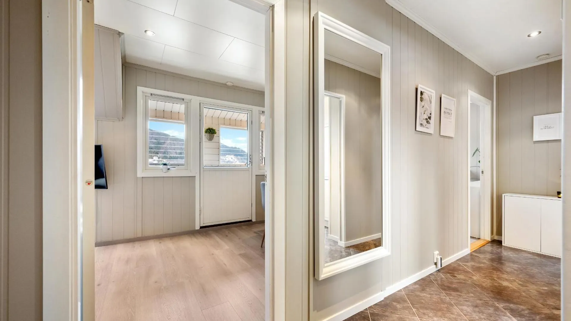 Top-Floor Apartment W/Great View 베르겐 노르웨이