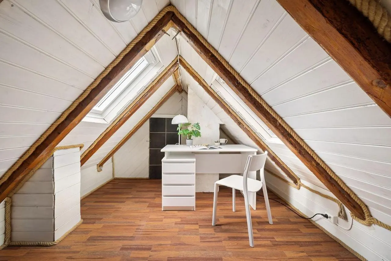 Top-Floor Apartment W/Great View Bergen